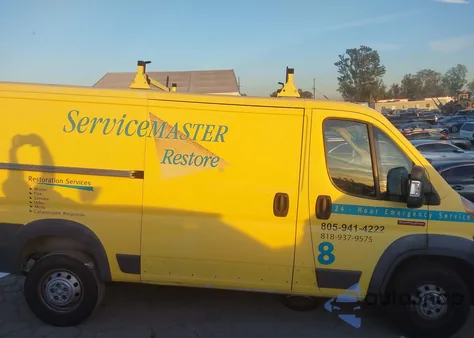 2016 Ram Promaster 1500 Low Roof z USA, uszkodzony, nr VIN 3C6TRVAG9GE115023